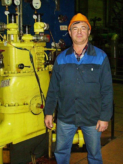 Александр Страшнюк пришёл работать на Анадырскую ТЭЦ в далёком 1986 году. ФОТО: ИЗ АРХИВА АО «ЧУКОТЭНЕРГО» Александр Страшнюк пришёл работать на Анадырскую ТЭЦ в далёком 1986 году. ФОТО: ИЗ АРХИВА АО «ЧУКОТЭНЕРГО»