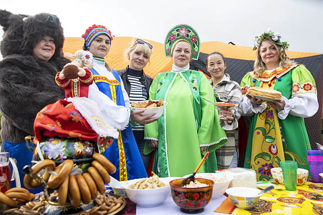 Ярко и разнообразно русскую кухню представили дебютанты конкурса – коллектив детского сада «Золотой ключик». Ярко и разнообразно русскую кухню представили дебютанты конкурса – коллектив детского сада «Золотой ключик».