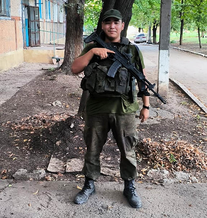 Юрий Индив находился в зоне боевых действий с самого начала спецоперации, служил связистом. Юрий Индив находился в зоне боевых действий с самого начала спецоперации, служил связистом.