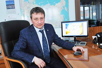 Андрей Кузнецов: «Мы понимаем, что в условиях Крайнего Севера надёжность энерго- и теплообеспечения – вопрос жизненно важный». Фото: МИХАИЛ ГЕРМАШОВ Андрей Кузнецов: «Мы понимаем, что в условиях Крайнего Севера надёжность энерго- и теплообеспечения – вопрос жизненно важный». Фото: МИХАИЛ ГЕРМАШОВ