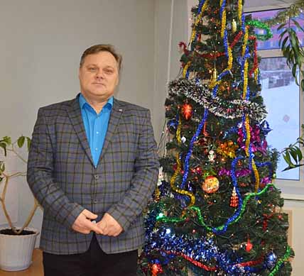 В ТРУДАХ И РЕМОНТАХ