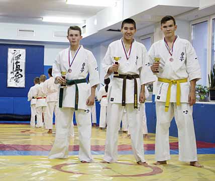 «СЛОЖНЫЕ» БОЙЦЫ  ОЖИДАНИЯ ОПРАВДАЛИ