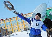 ВЫНОСЛИВЕЕ, ЛОВЧЕЕ, ТОЧНЕЕ