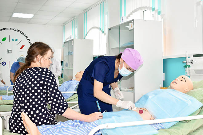 На людях и манекенах