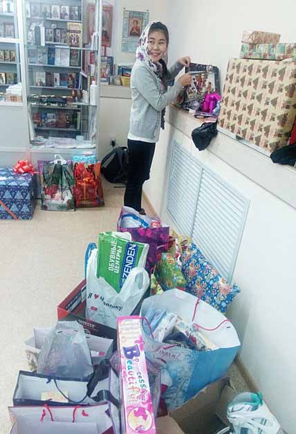 «РОЖДЕСТВЕНСКИЙ АНГЕЛ» ВРУЧИЛ ПОДАРКИ