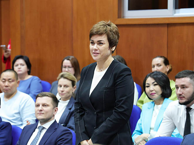 Алеся Калинова, более 10 лет возглавлявшая финансовый блок Правительства Чукотки, переходит на новую работу