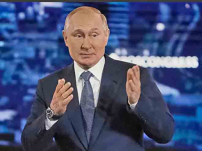 Владимир Путин предложил выделить 100 млрд рублей отдельно на развитие Дальнего Востока