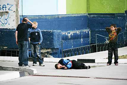 В КРУГУ ПРОБЛЕМ НЕСОВЕРШЕННОЛЕТНИХ