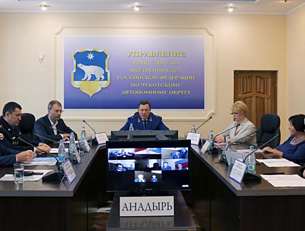 СЛОВО ДЕРЖИТ ПРОКУРОР