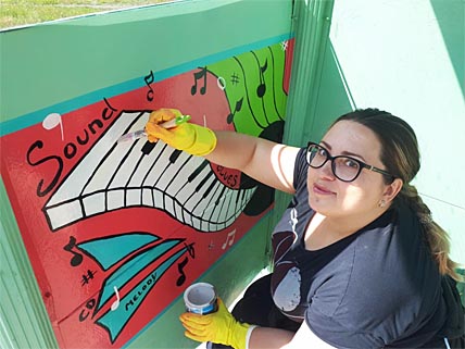 АНАДЫРЬ ЗАИГРАЛ НОВЫМИ КРАСКАМИ