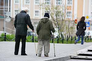 С ЗАБОТОЙ О ПОЖИЛЫХ