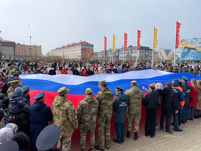 Страна начинается с нас