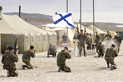 СРЕДИ «ЧЁРНЫХ БЕРЕТОВ»