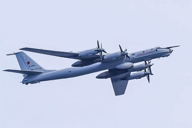 Самолеты морской авиации Тихоокеанского флота провели учение по уничтожению подлодок условного противника