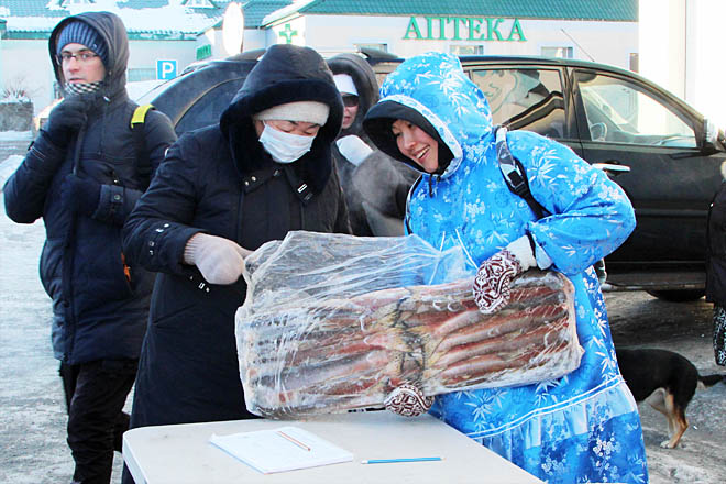Тонну лосося в подарок