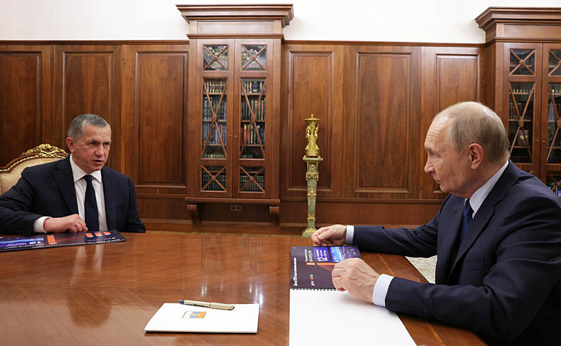Владимир Путин на встрече с Юрием Трутневым дал оценку темпам развития Дальнего Востока