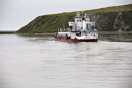 ЗИМНИЙ ГРУЗ ПРИДЁТ ПО РЕКЕ