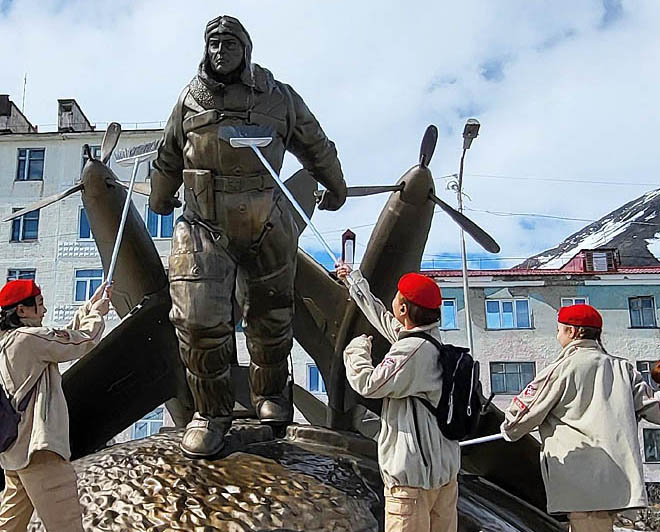 Чисто памятник