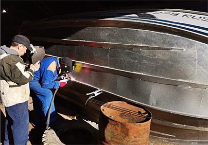 ЕСЛИ МОРЕ РВЁТ МЕТАЛЛ