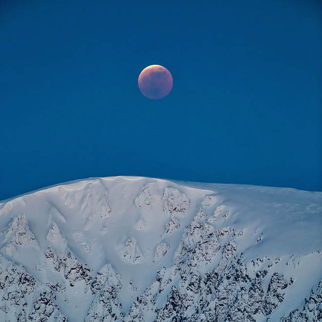 Полное затмение по-провиденски