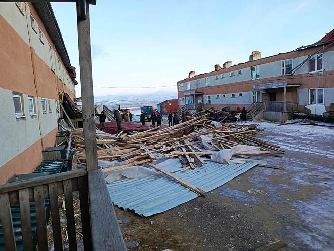 Кровли нескольких многоквартирных домов села Лорино серьёзно повреждены шквальным ветром