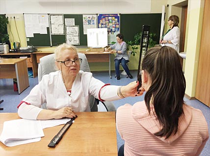 ЧАУНСКИХ ДЕТЕЙ ОСМОТРЕЛИ  АНАДЫРСКИЕ ВРАЧИ