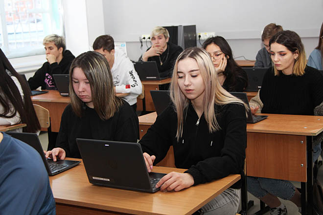 Жители Дальнего Востока смогут поступить в вузы страны онлайн