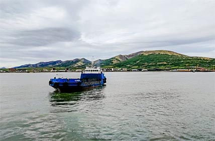 В ПОРТУ УГОЛЬНОМ