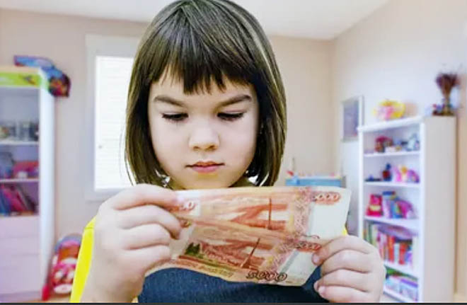 ПФР с 1 апреля обеспечит выплаты пособий на детей 8 - 16 лет семьям Чукотки с невысокими доходами