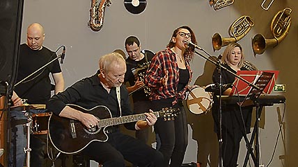 НЕГРЕМУЧАЯ СМЕСЬ