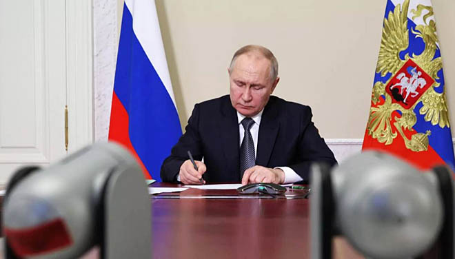 По решению президента
