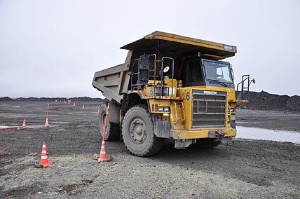 ВОСЬМЁРКА  НА KOMATSU