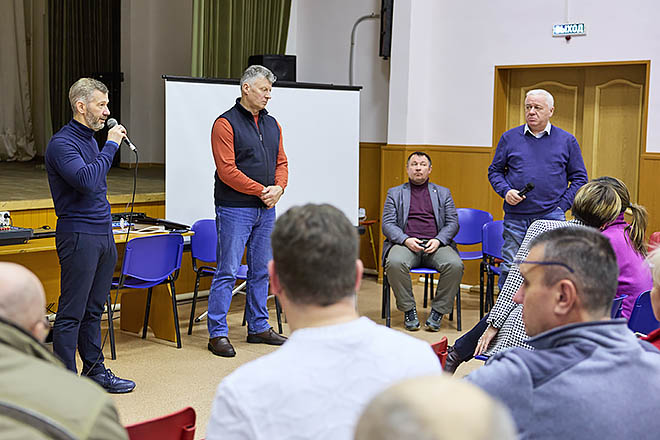 К губернатору – всем селом