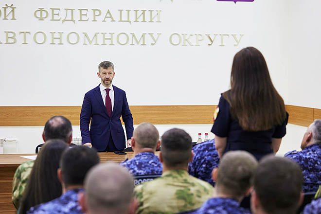 Росгвардейцам, выполняющим задачи в зоне СВО, передали экипировку и специальные технические средства