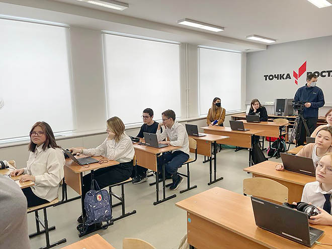 Компьютер не хуже композитора