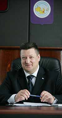 ИЛЬЯ ДАВИДЕНКО: «ОБЩЕНИЕ С ЛЮДЬМИ – КЛЮЧ К РЕШЕНИЮ ПРОБЛЕМ»