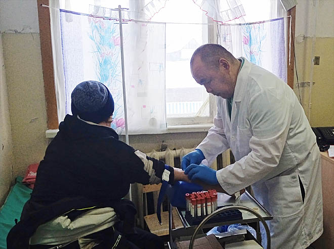 Лев Калянто: лечит и колет