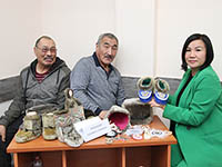 На берегу и в море