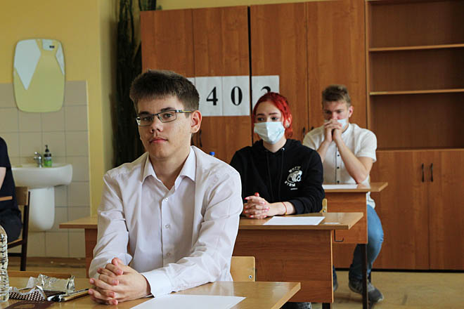 Выпускникам считают баллы