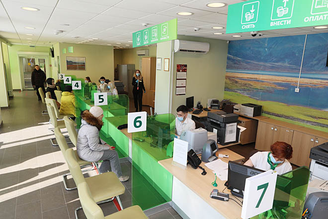 Банки остаются в силе