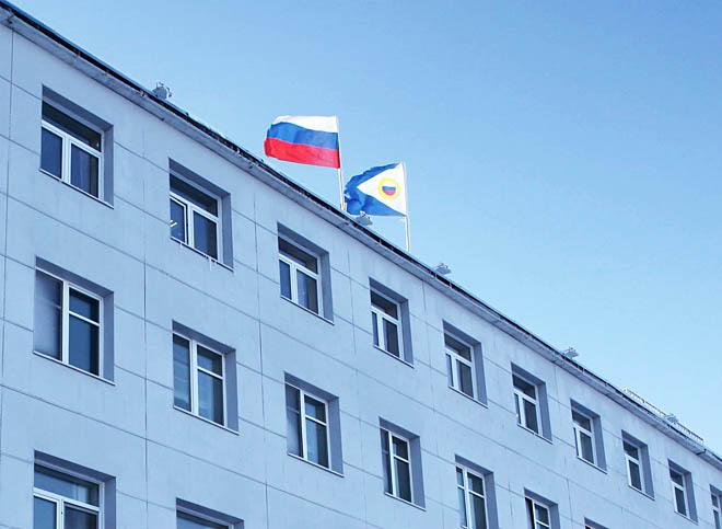 Власти округа приняли ряд решений по поддержанию экономической стабильности в регионе