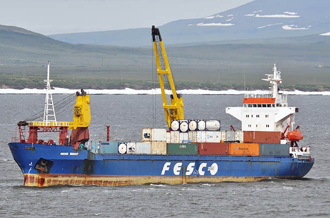 Информация в соцсетях о прекращении компанией FESCO доставки грузов на Чукотку не подтвердилась