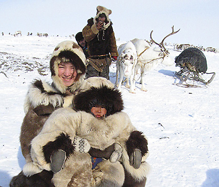 МЕГАГРАНТ НА МЕГАЦЕЛИ