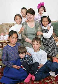 ОПЕКУНСКИЙ КЛУБ ПРИХОДИТ  В СЕЛО