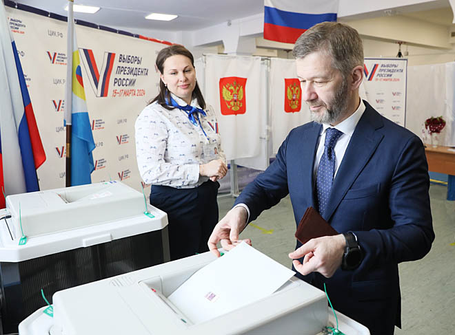 Выбирает губернатор