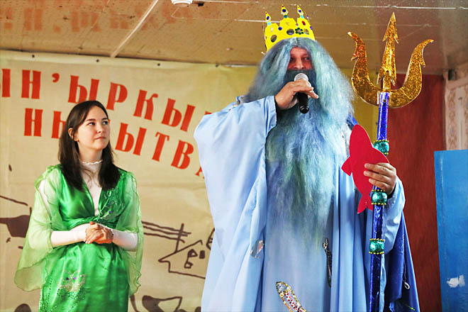 С рыбой и зрелищем