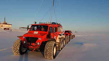 СЕВМОРПУТЬ ПРОШЛИ НА… ВЕЗДЕХОДАХ