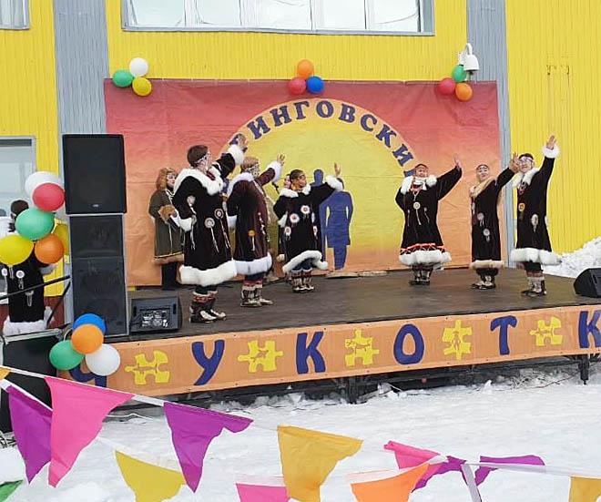 Живи, Беринговский!