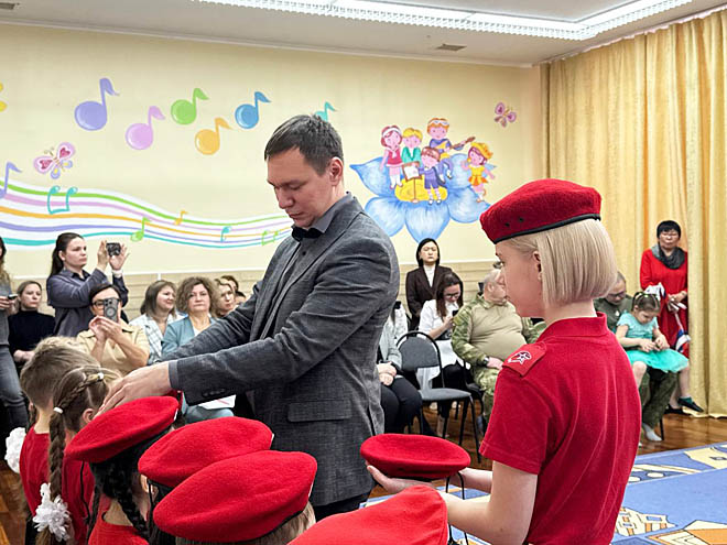 Юнармейского полку прибыло