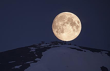 ВИШЕНКА НА НЕБЕСНОМ ТОРТЕ